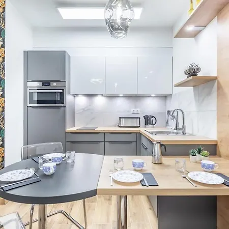 Apartman New Modern Flat With Balcony *
