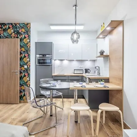 Apartman New Modern Flat With Balcony Budapest
