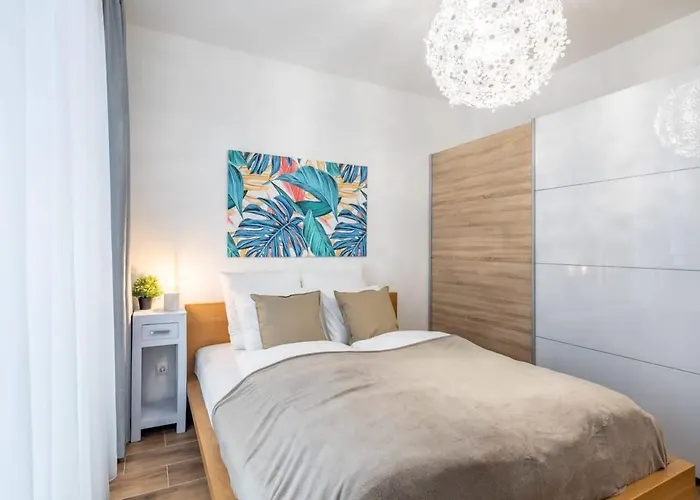 Apartment New Modern Flat With Balcony