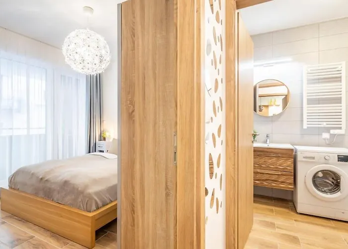 New Modern Flat With Balcony *