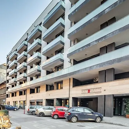 아파트 New Modern Flat With Balcony *